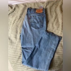 541 Levi’s Jeans 32x30